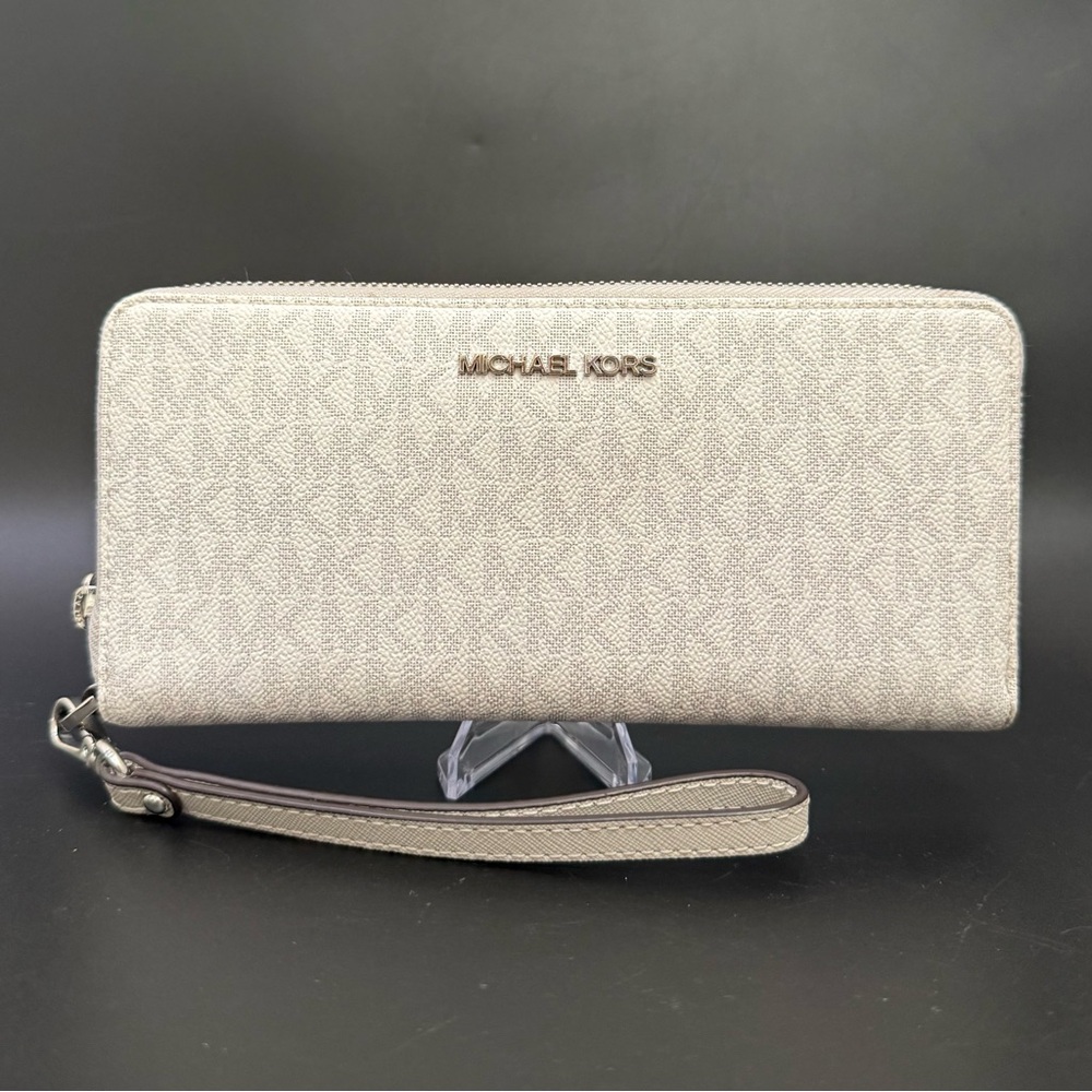MICHAEL KORS Jet Set Travel Continental Zip Around Gray Leather Wallet Wristlet